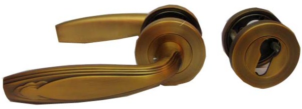 HDAS28 US7 ST GUCHI LEVER HANDLE  